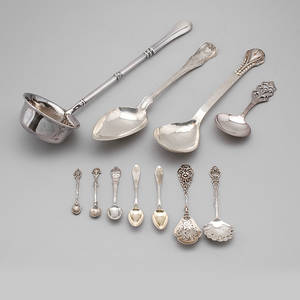 SAMLING SILVERSKEDAR OCH SLEV