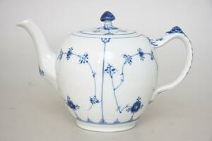 Royal Copenhagen Musselmalet Tekanna