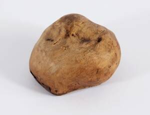 Tobaksdosa, allmoge, daterad 1785