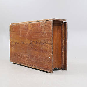 SLAGBORD med röd originalfärg, 171800-tal.