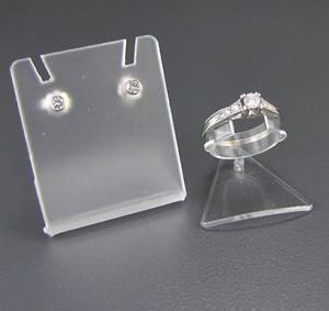 Set Brillant Ring  Brillant Ohrstecker, ca. 0.28 ct.  0.14 ct.  3 