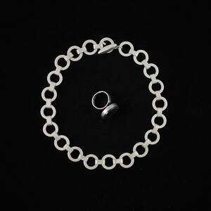 Halsband,  ring