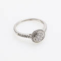 Ring 18 k vitguld diamanter