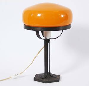 Bordslampa, 1900-talets första hälft