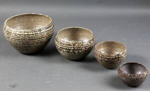 Jutter keramik  Fire skåle af stentøj 4