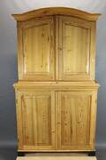 Serveringsskåp i furu 1800-tal