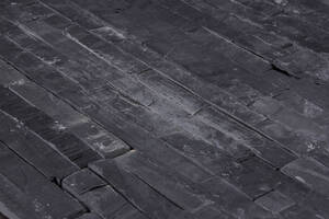 Grå stenvæg, 13. m2 Denne vare er sat til omsalg under nyt varenummer 4198270