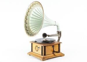 TRATTGRAMMOFON, 1900 - talets början 