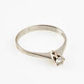 Ring 18 k vitguld diamant