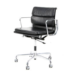 Charles Eames. Soft Pad kontorstol, model EA-217