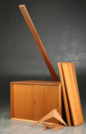 Poul Cadovius. Væghængt reolsystem af teak 