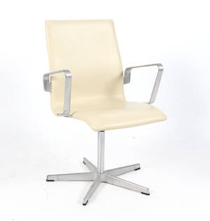 Arne Jacobsen. Oxford stol, læder