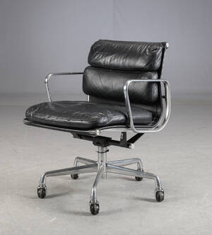 Charles Eames. Soft Pad kontorstol model EA 217. Denne vare er sat til omsalg under nyt varenummer 5058687