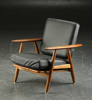 Hans J. Wegner. Lænestol Cigaren, model GE240