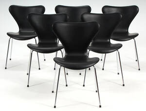 Arne Jacobsen. 7er spisestole, model 3107, nybetrukket 6