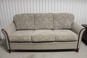 Soffgrupp 3 delar soffa och fåtöljer 2 st