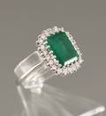 Ring mit Smaragd ca. 3.40 ct. und Brillanten ca. 0.55 ct.
