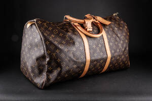 Louis Vuitton. Weekend  rejsetaske. Monogram canvas. Model Keepall 55.