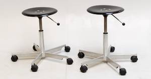 Fritz Hansen Jørgen Rasmussens Kevi Design. Par taburetter 2