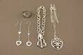 Halskedja med hänge, armband, ring och örhängen 1 par i silver