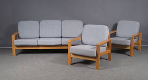 Dansk møbelproducent. Tre-pers. sofa samt par hvilestole 3