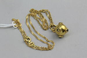 Halsband