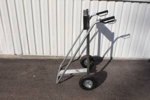 Båtmotorkärra 