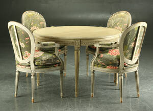 Rundt bord med udtræk samt fire armstole, Louis XVI stil, 1900-tallets slutning 5 Denne vare er sat til omsalg under nyt varenummer 4221413
