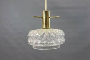 Taklampa i glas och mässing