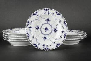 Royal Copenhagen. Musselmalet helblonde dybe tallerkner8