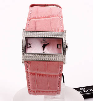 JULLOU. Dansk design. Armbåndsur, model nr. 001-06-15-05
