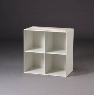 Peter J. Lassen. Væghængt bogreol 