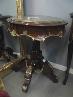 Pelarbord, med stenskiva