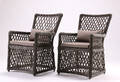 To stole i brunt flettet polyrattan 2
