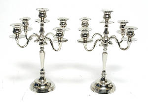 Par femarmede kandelabre 2