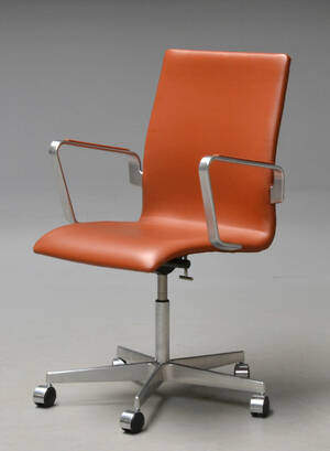 Arne Jacobsen. Oxford kontorstol, model 3273. højdejusterbar med vip