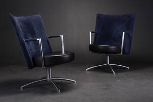 Johannes Foersom Peter Hjort-Lorentzen. Par Partner Lounge Chairs, model EJ-70R Lounge 2