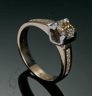 Diamantring, i alt ca. 0.70 ct