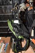 Golfbag med klubbor, inkl järnnian