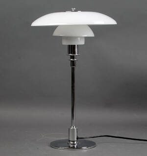 Poul Henningsen, PH 32 bordlampe