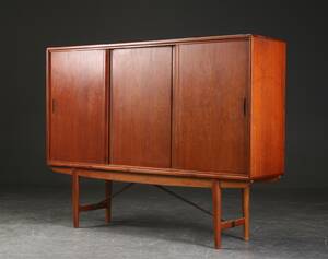 Skænk af teak og eg, 1960erne