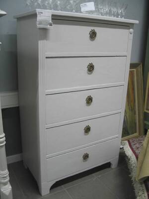 Byrå, Gustaviansk stil 1900 ca bemålad 80x46