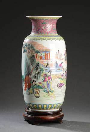 Kinesisk vase af porcelæn med famille rose dekoration, 1900-tallet