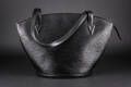 Louis Vuitton. Skuldertaske. Sort epi læder. Model Saint Jacques GM.  Denne vare er sat til omsalg under nyt varenummer 4371828