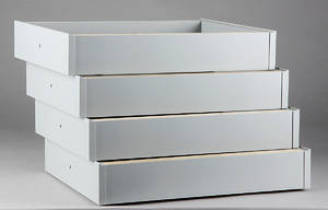 Peter J. Lassen. Sæt på fire Montana sokler i farven Mirror. 4