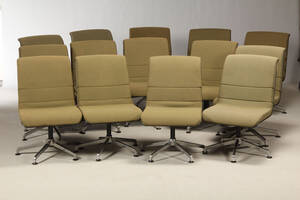 Ukendt møbelproducent. Fjorten konference stole. 14.