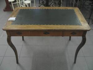 Skrivbord, rokokostil
