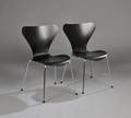Arne Jacobsen 1901-1972. Par stole model 3107. 2