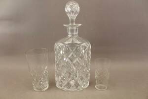 Grogglas 4 st, selterglas 6 st med slipaddekor och karaff