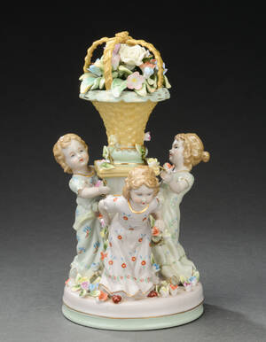 Figurgruppe af porcelæn, 1900-tallet Denne vare er sat til omsalg under nyt varenummer 4761591